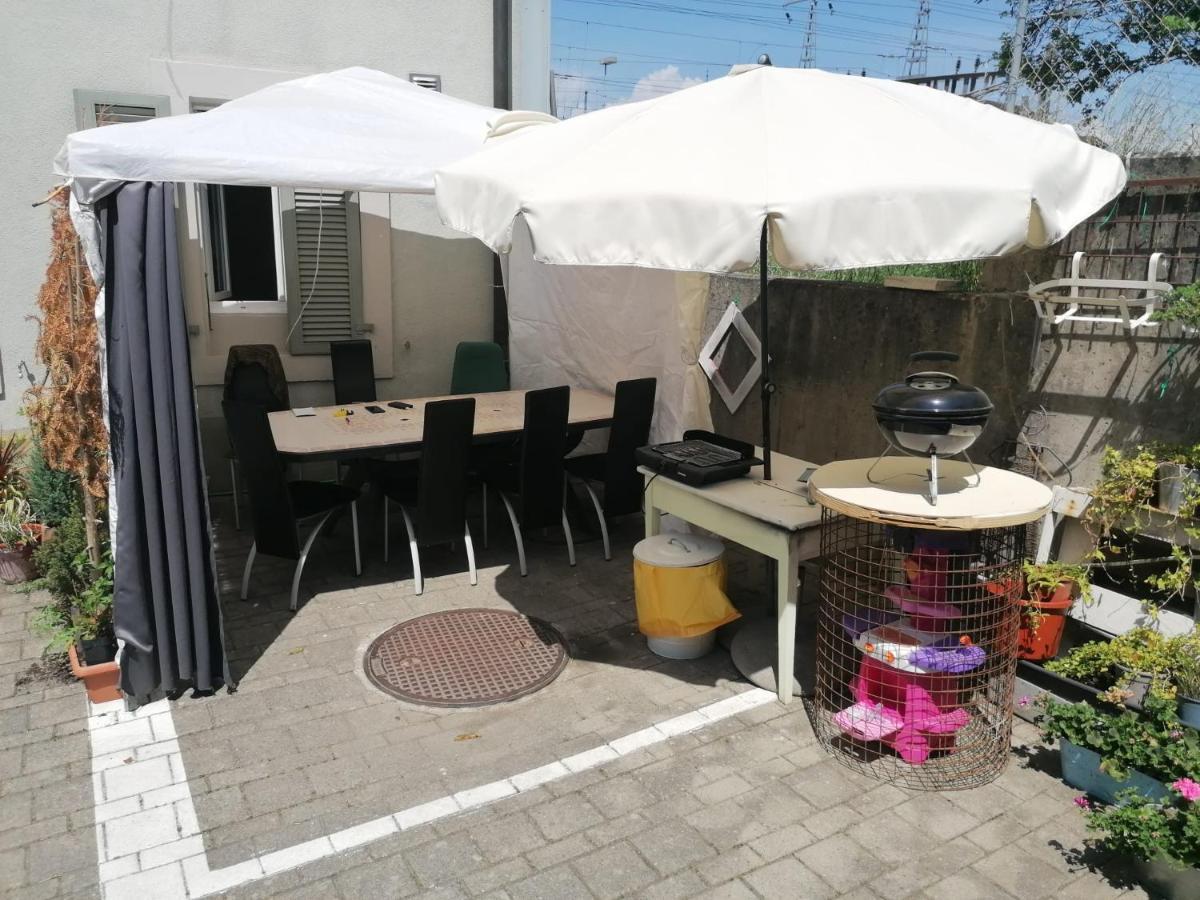 Chambre Double Last Minute Payerne Exteriör bild