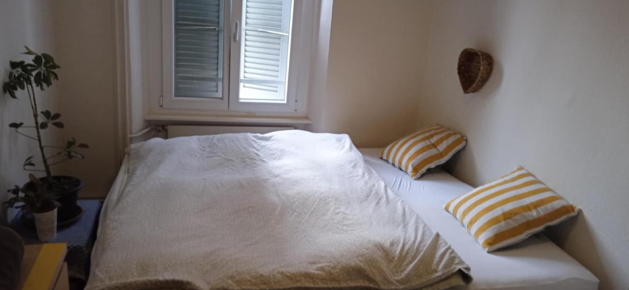 Chambre Double Last Minute Payerne Exteriör bild